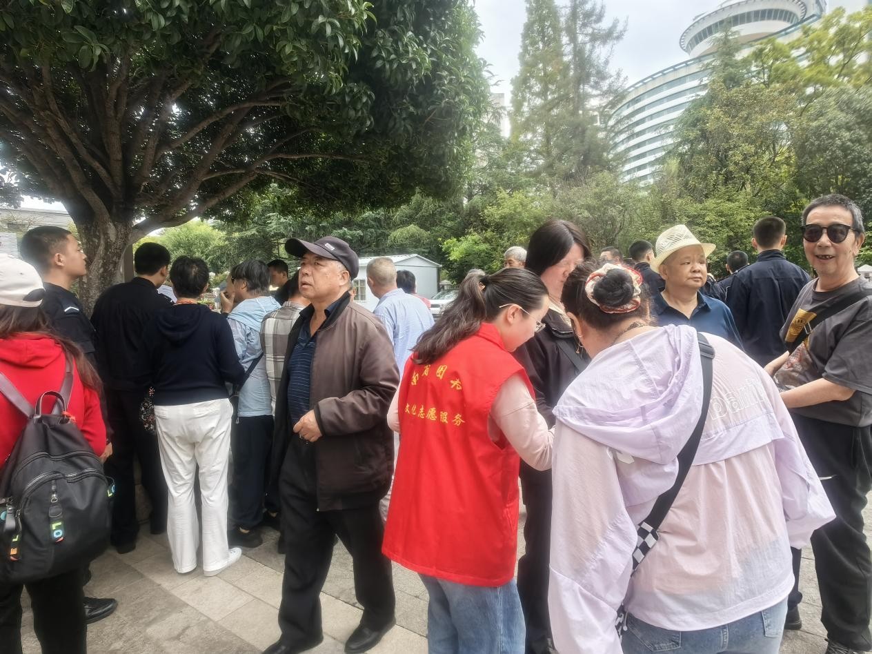 铭史以声 敬缅山河——云南省图书馆“盲人听电影”活动（影院专场）顺利举行
