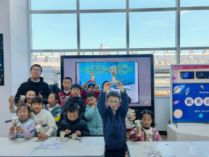 云南省图书馆“AR阅读奇幻之旅”——“航天百科”知识科普受到欢迎