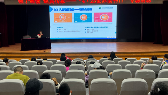 云南省图书馆举办“亲子诵读润童心”主题志愿服务活动